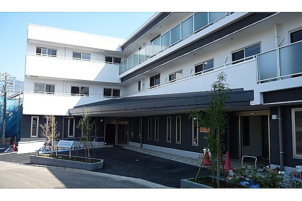 介護付き有料老人ホーム　アシステッドリビング宮前・神奈川県・介護福祉士（有料老人ホーム）