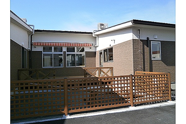 児童デイひこうせん　医療法人　鈴木会・徳島県・看護師（介護施設）