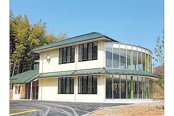 社会福祉法人鳳雛会　障害者支援施設　どんぐり・奈良県・介護福祉士（介護施設）