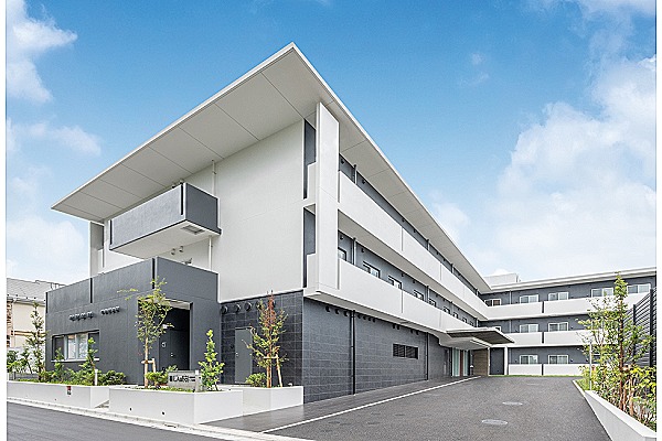 株式会社　東日本福祉経営サービス　ローベル中野鷺ノ宮・東京都・看護師（介護施設）