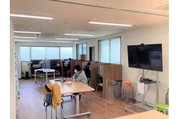 訪問看護ステーション　アユース高槻・大阪府・看護師・