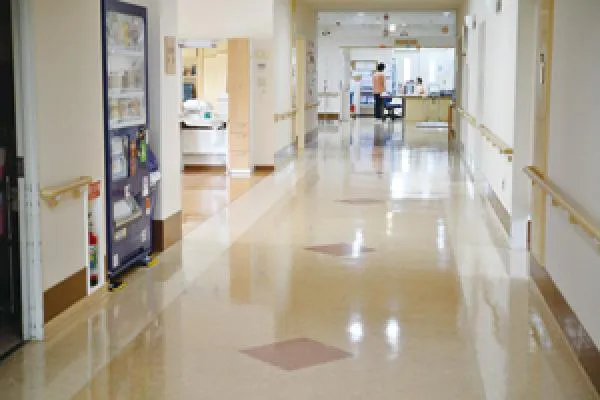 介護老人保健施設　コスモスガーデン・桜の里・長崎県・介護職・