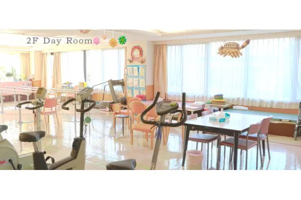 医療法人財団厚生会　老人保健施設　ルネサンス麻布・東京都・看護師・