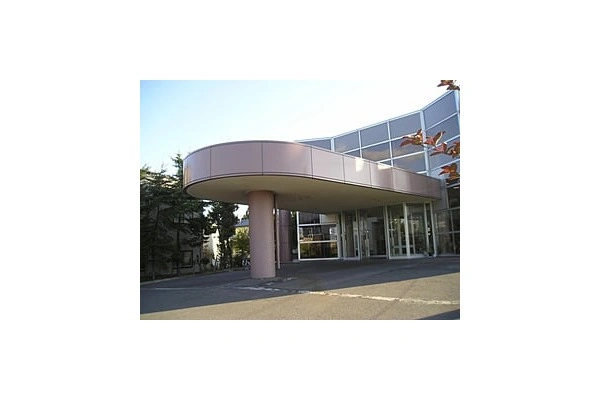 介護老人保健施設　ケアガーデン青森・青森県・介護職・