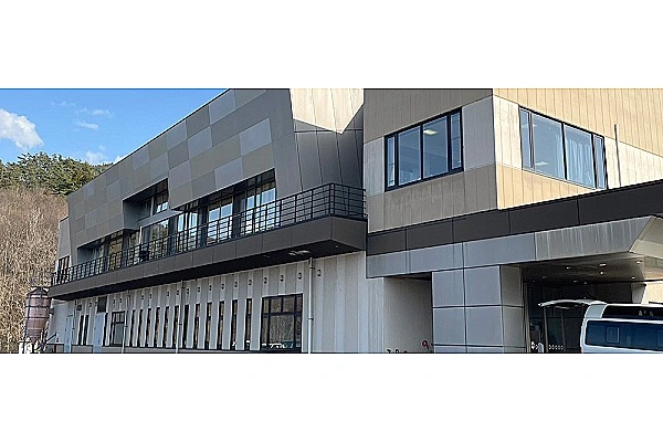 介護老人保健施設　やまゆりの里　医療法人　中庸会・岩手県・介護職・