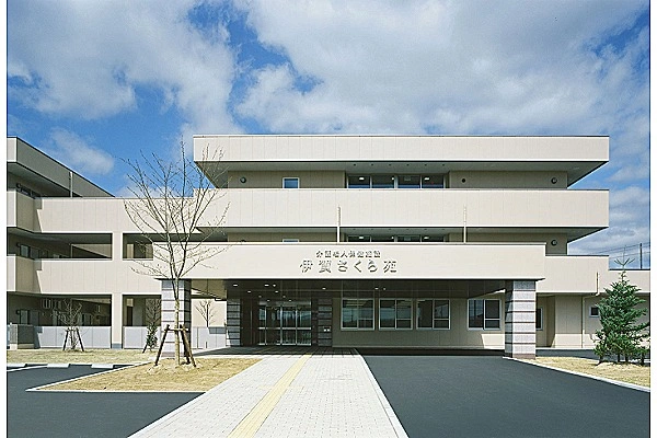 介護老人施設　伊賀さくら苑・三重県・介護職・