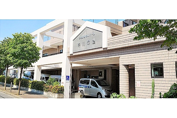 特別養護老人ホーム　中川の里・神奈川県・介護職・