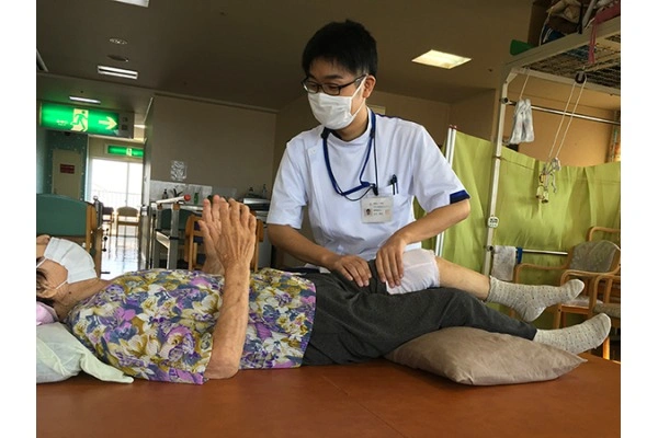 医療法人十愛会　津老人保健施設アルカディア・三重県・看護師・