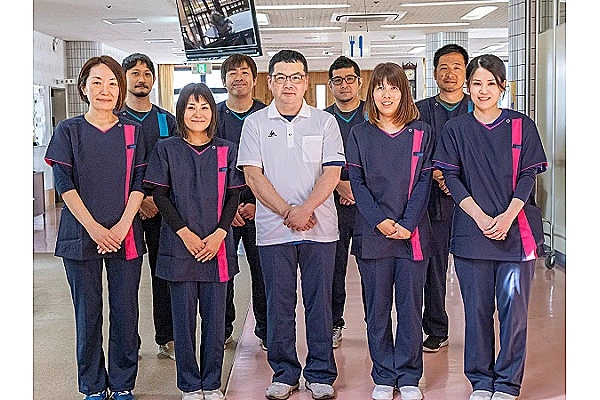 医療法人　秀英会　介護老人保健施設　長寿の里・宮崎県・介護職・