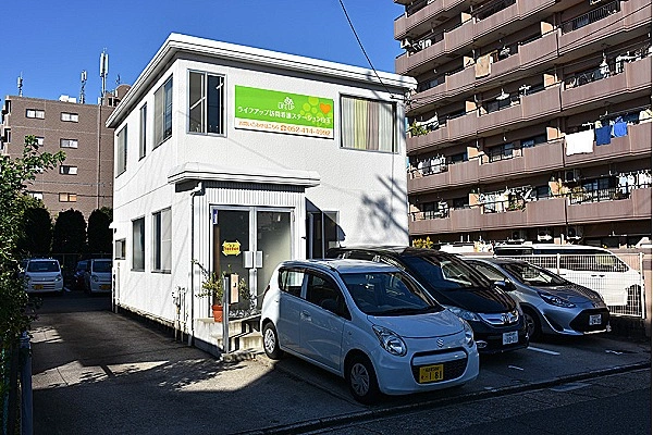 ライフアップ訪問看護ステーション山王・愛知県・理学療法士・