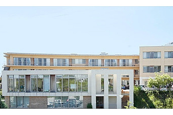 老人保健施設　プラチナ・ヴィラ青葉台・神奈川県・介護職・