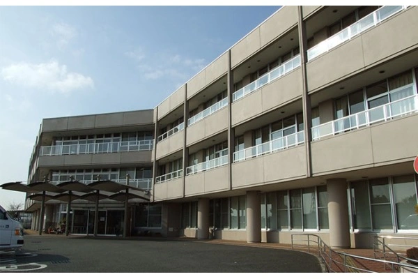 医療法人社団　恵生会　介護老人保健施設　リハセンターさわやか・神奈川県・介護職・