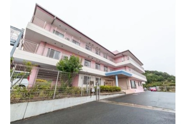 社会福祉法人　白惠会　介護老人福祉施設　つつじが丘めぐみ・和歌山県・看護師・