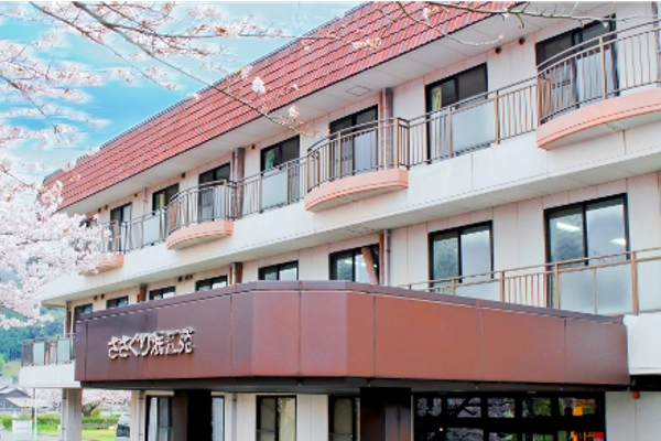 医療法人　泯江堂　介護老人保健施設　ささぐり泯江苑・福岡県・看護師・