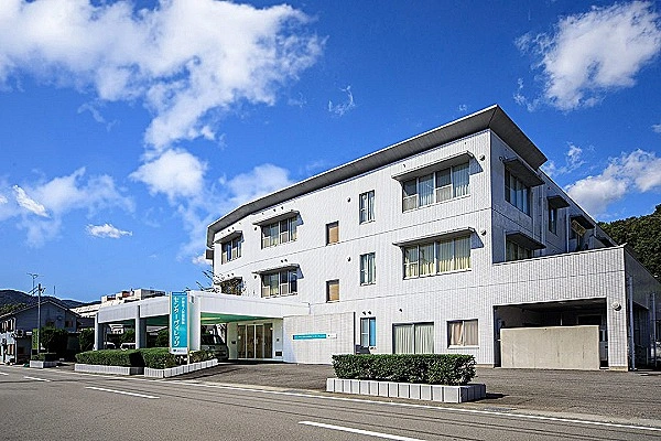 医療法人　青嵐会　介護老人保健施設　センターヴィレッジ・徳島県・介護職・