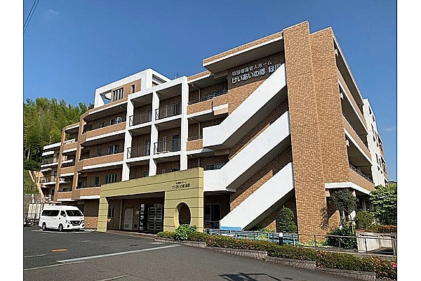 社会福祉法人　敬愛　特別養護老人ホーム　けいあいの郷　緑園・神奈川県・看護師・