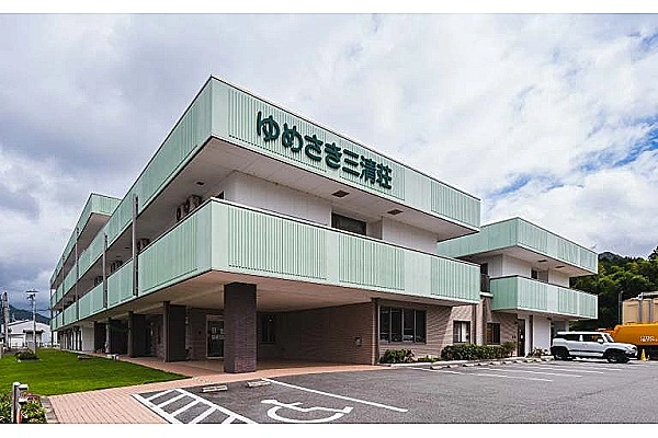 社会福祉法人　経山会　特別養護老人ホーム　ゆめさき三清荘・兵庫県・看護師・
