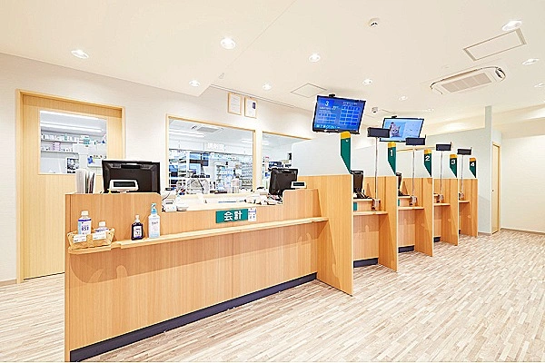 さくら調剤薬局　白子店・三重県・薬剤師・