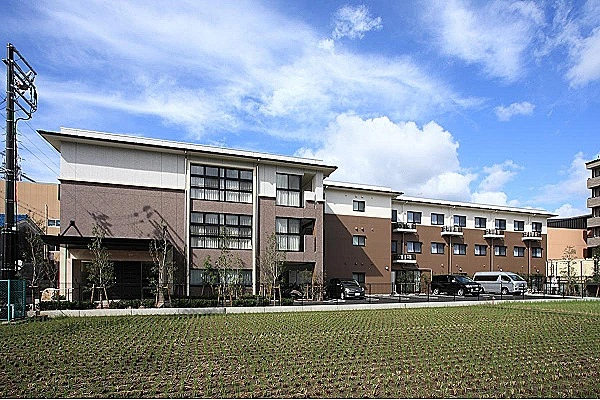 介護付有料老人ホーム　チャームスイート京都桂川・京都府・介護職・