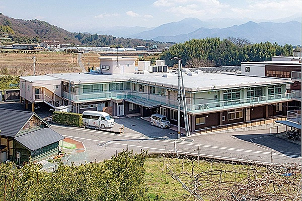 特別養護老人ホーム　梅本の里・愛媛県・介護職・