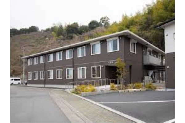 老人保健施設うわ・愛媛県・介護職・