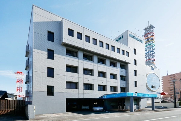医療法人　佑来会　あずま泌尿器科クリニック・愛媛県・看護師・