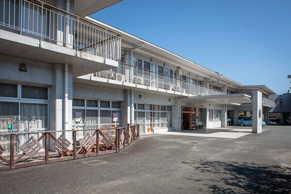 社会福祉法人　伸生紀　特別養護老人ホーム　こもれび・熊本県・介護職・